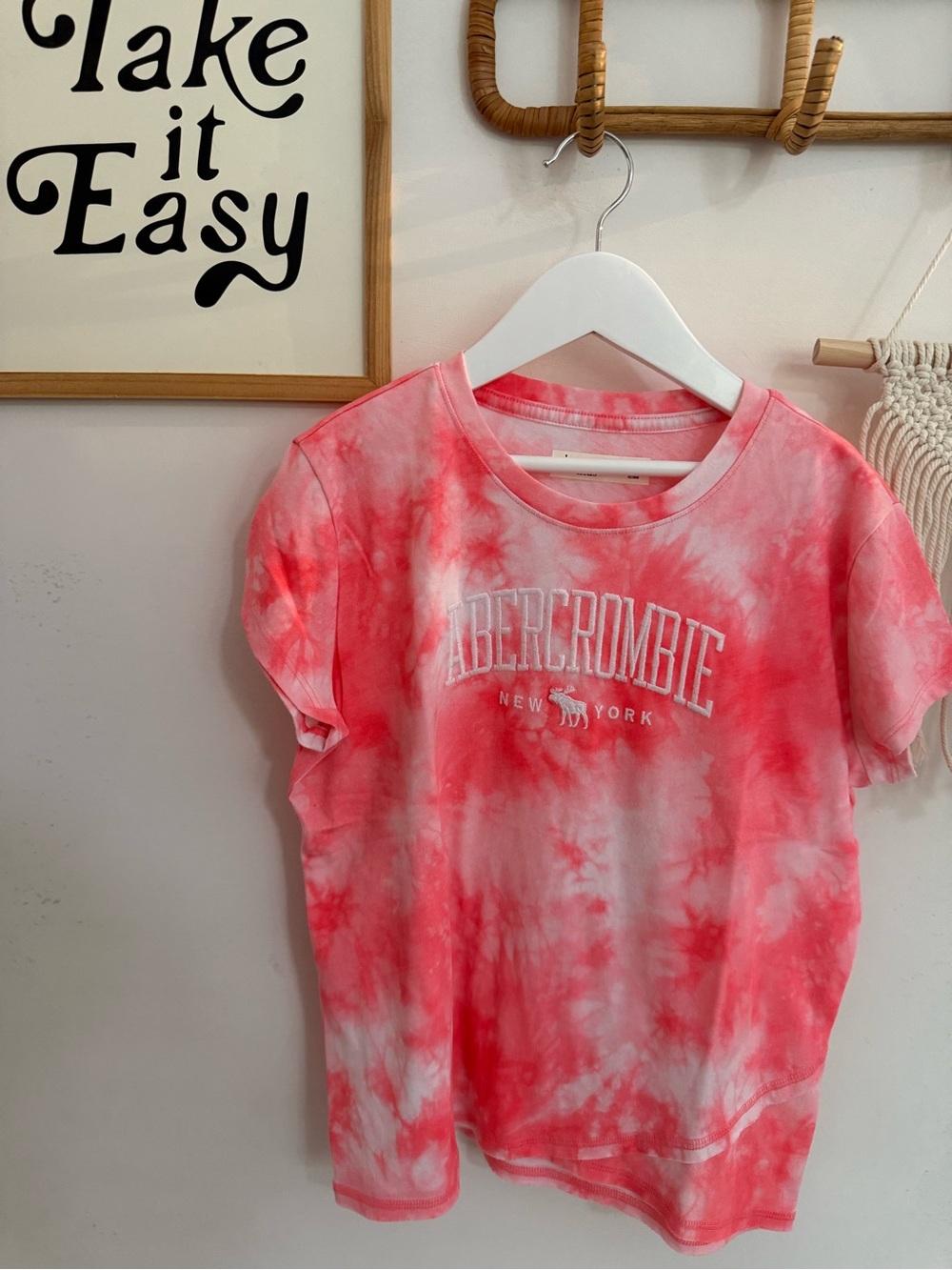 Abercrombie Kids - NWOT - hot pink tie dye with embroidered spell out